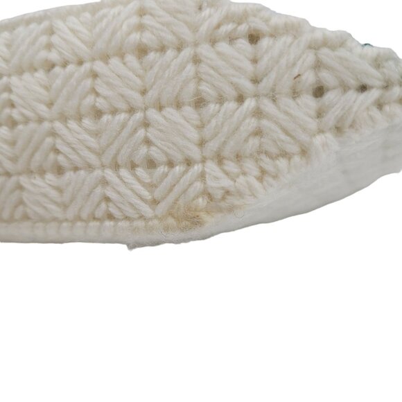 Handmade 3 D Kitty Cat Needlepoint Kitty With Hearts, Flowers On Plastic Canvas - Picture 9 of 11